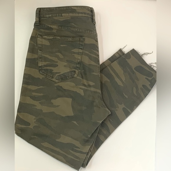 Women’s Lucky Brand Bridgette Crop Jeans - Picture 2 of 6